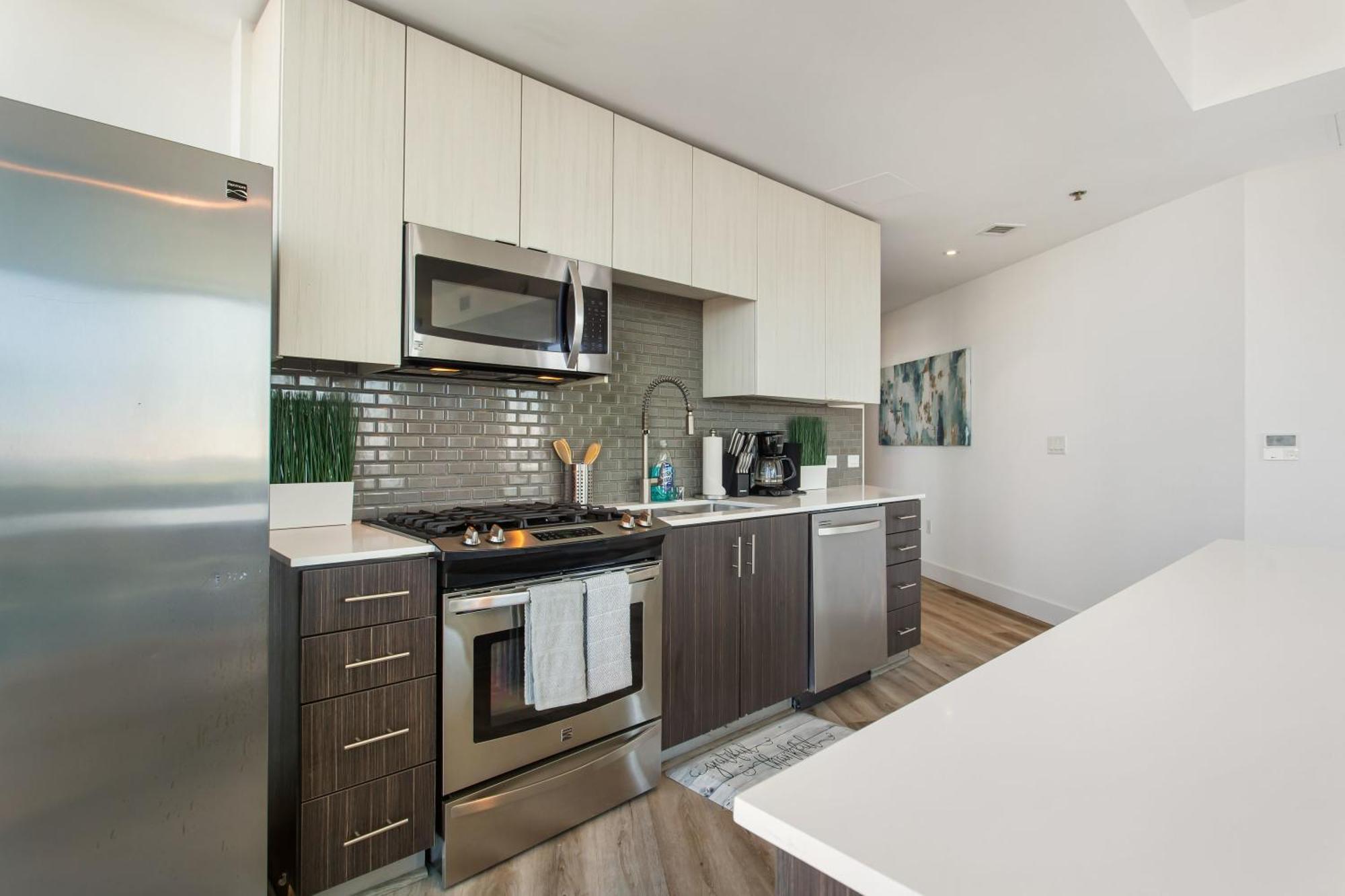 Gorgeous Luxury High Rise W/prvt Parking Appartement Los Angeles